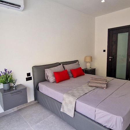 Barbara Properties - Luxury Qawra Stay St. Paul's Bay Exteriör bild