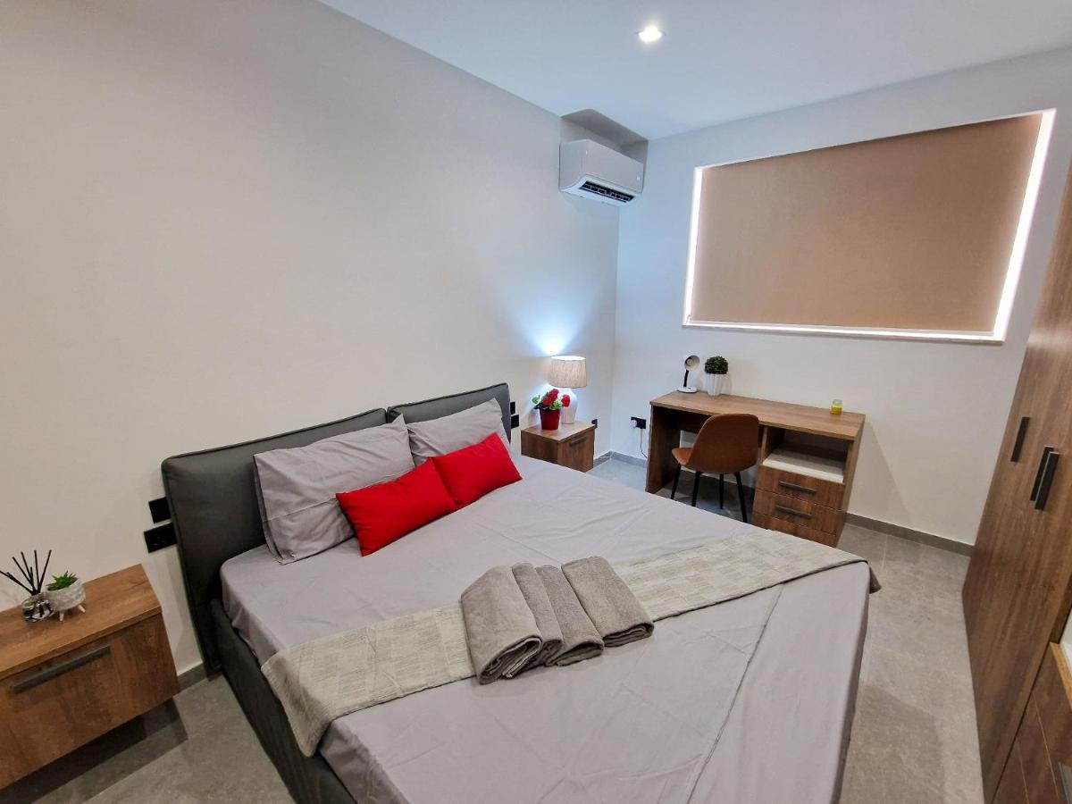 Barbara Properties - Luxury Qawra Stay St. Paul's Bay Exteriör bild