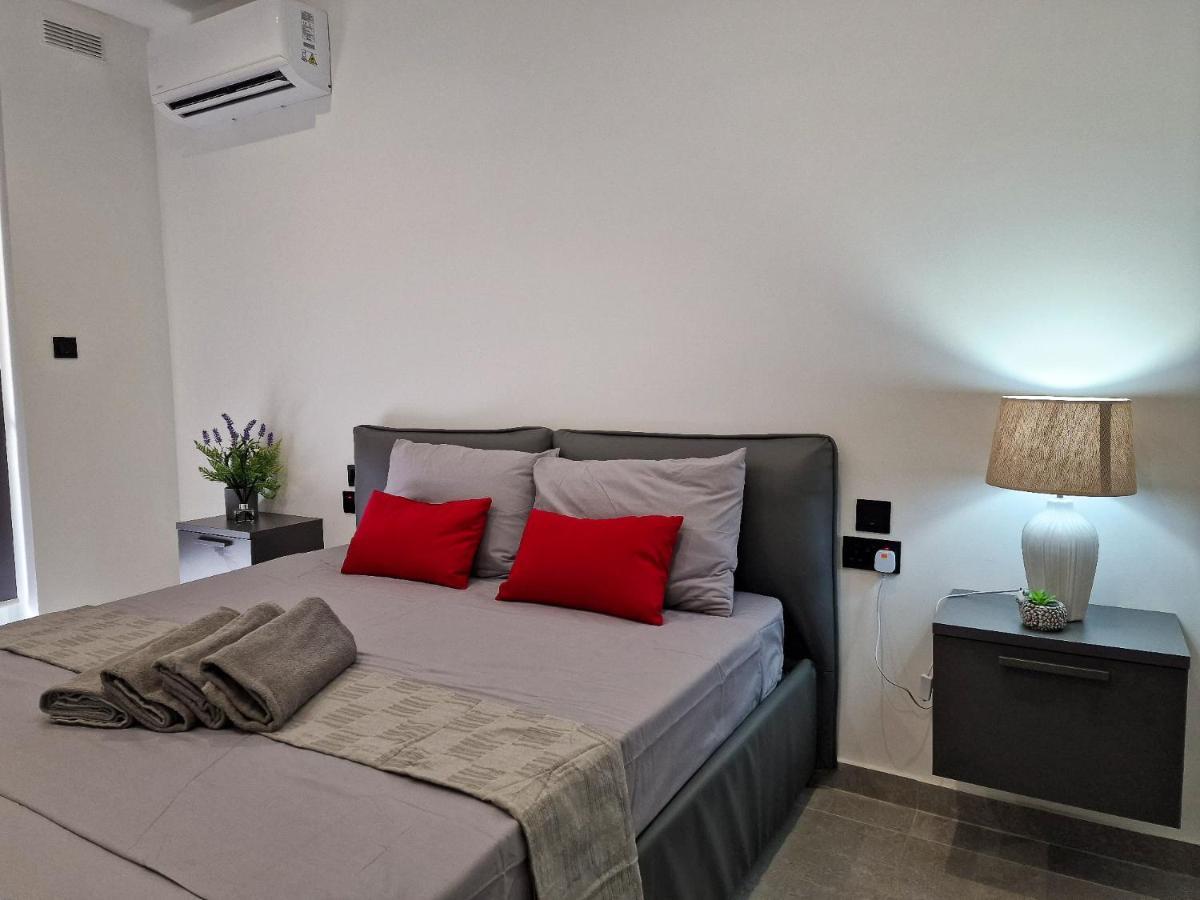 Barbara Properties - Luxury Qawra Stay St. Paul's Bay Exteriör bild
