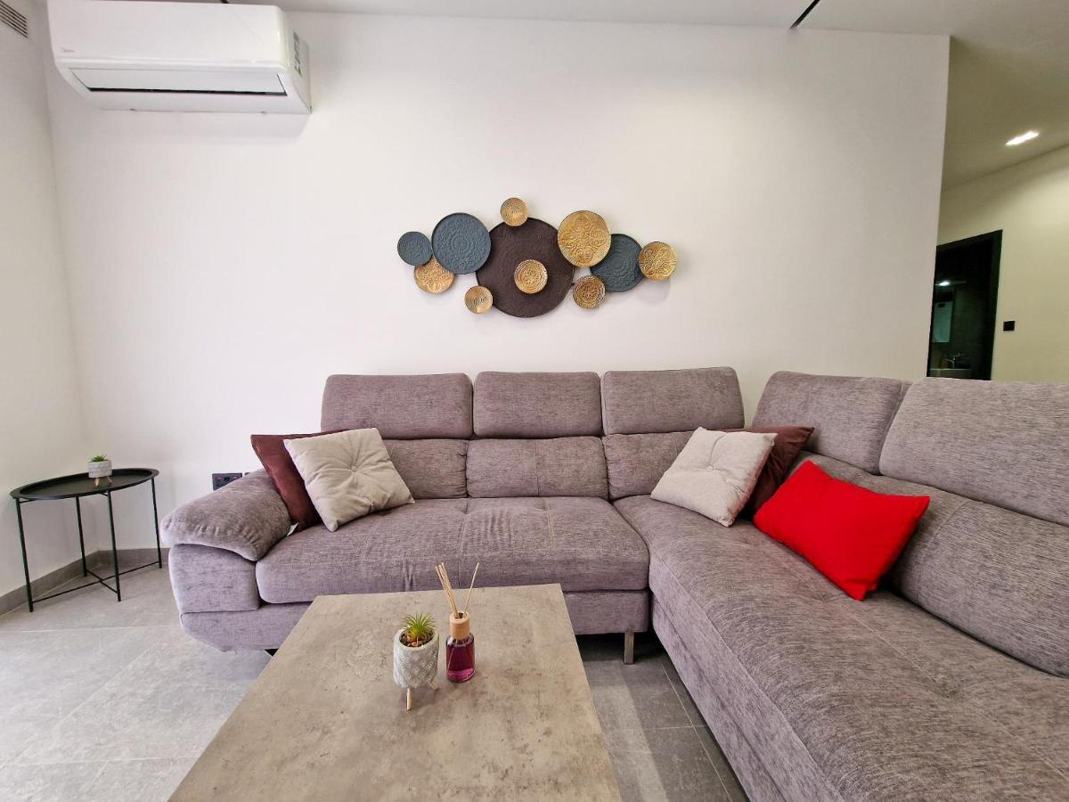 Barbara Properties - Luxury Qawra Stay St. Paul's Bay Exteriör bild