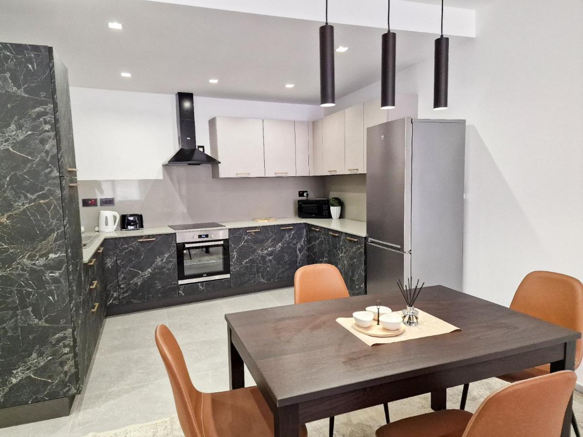 Barbara Properties - Luxury Qawra Stay St. Paul's Bay Exteriör bild